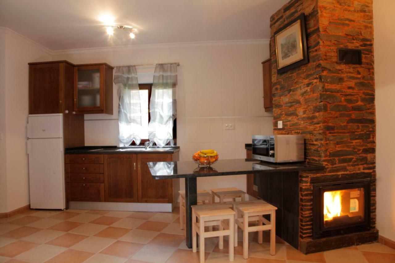 Casas Do Rio Villa ปัมพิโลซา ดา แซร์ฮา ภายนอก รูปภาพ